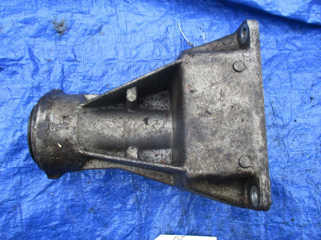 01-06 BMW X5 3.0 Axle Shaft Bracket Support Bracket 31507503115 OEM  7 503 115