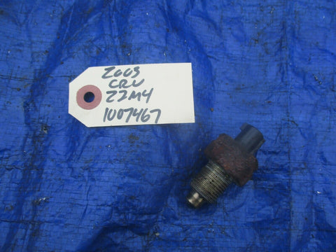 02-04 Honda CRV manual transmission 4x4 OEM reverse sensor Z2M4 1007467