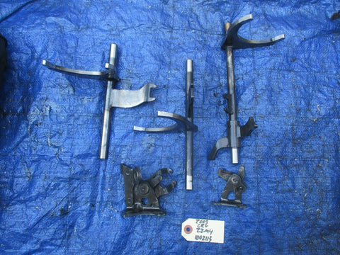 02-03 Honda CRV manual transmission 4x4 OEM Z2M4 shifter fork selectors set 2113
