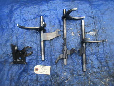 02-04 Acura RSX base W2M5 transmission shifter forks 5 speed K20A3 OEM selectors